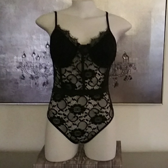 NWT Black Lace Bodysuit - Picture 4 of 5
